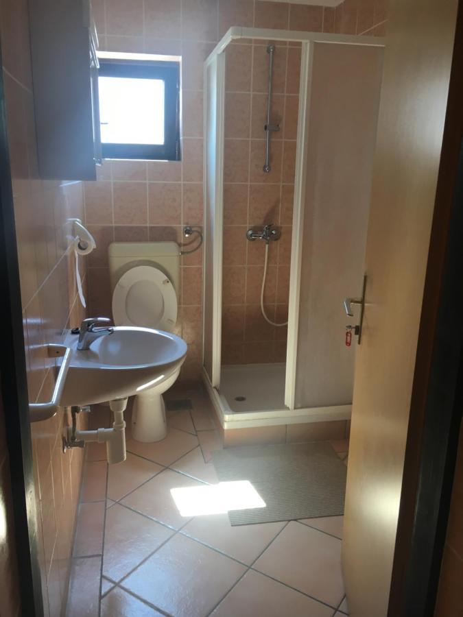 Apartmani Slavica Biograd Na Moru Ngoại thất bức ảnh