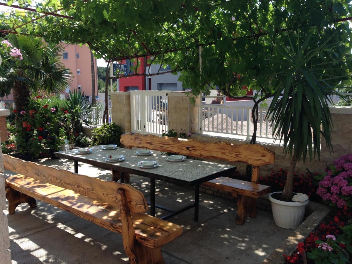 Apartmani Slavica Biograd Na Moru Ngoại thất bức ảnh