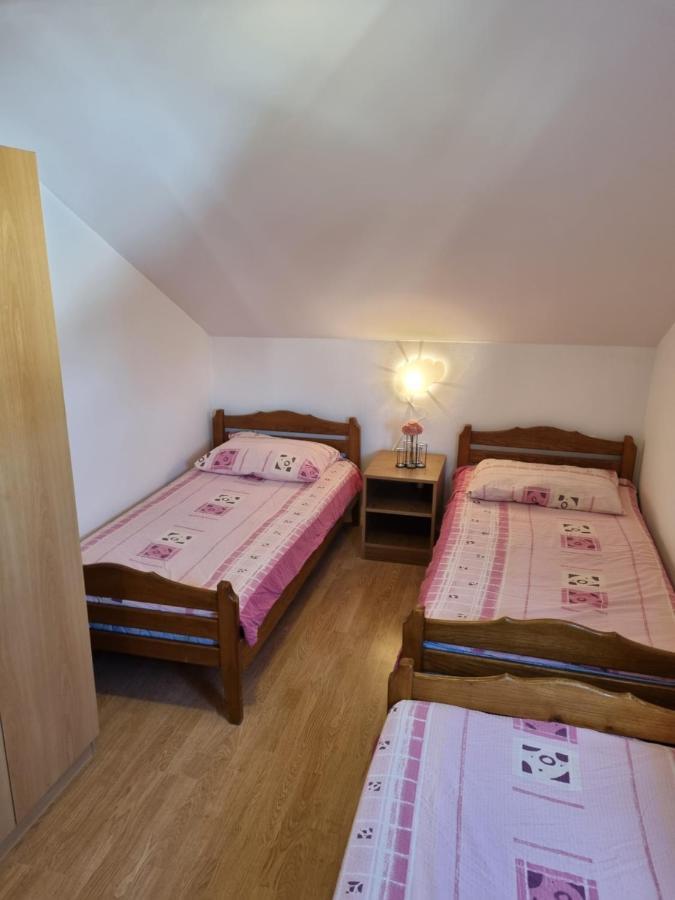 Apartmani Slavica Biograd Na Moru Ngoại thất bức ảnh