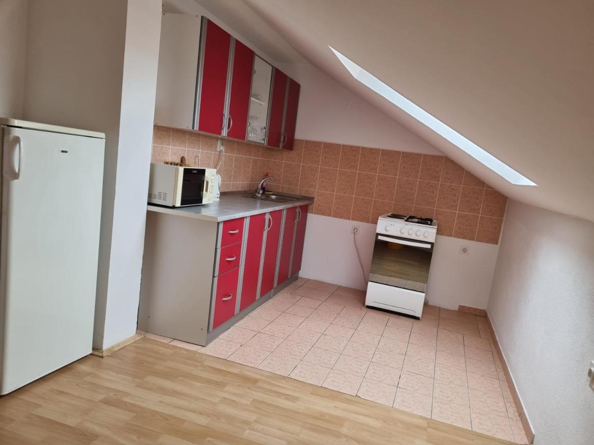 Apartmani Slavica Biograd Na Moru Ngoại thất bức ảnh