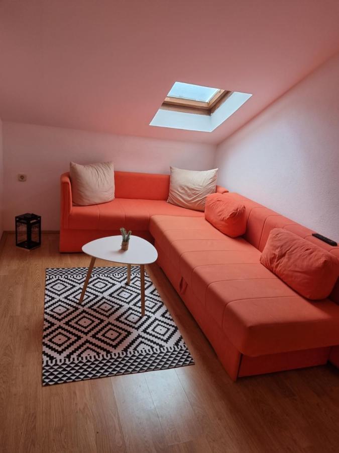 Apartmani Slavica Biograd Na Moru Ngoại thất bức ảnh