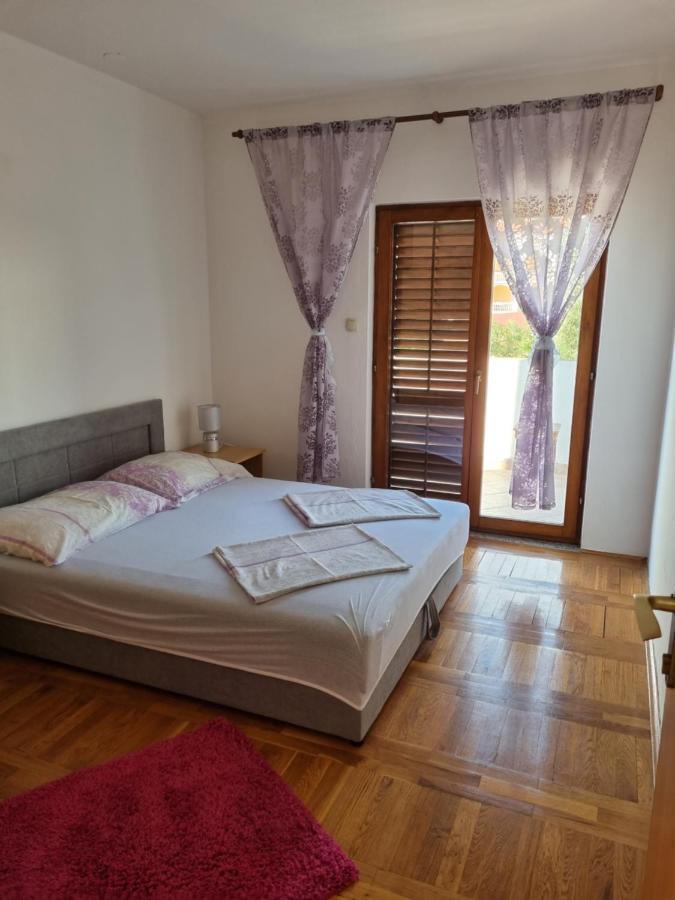 Apartmani Slavica Biograd Na Moru Ngoại thất bức ảnh